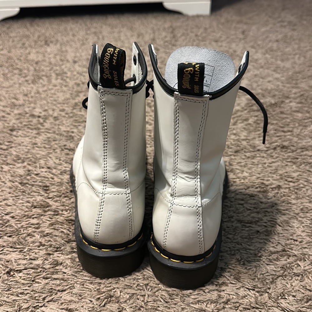 Dr. Martens 1460 Women’s Smooth Leather Lace Up Boots - Picture 11 of 13